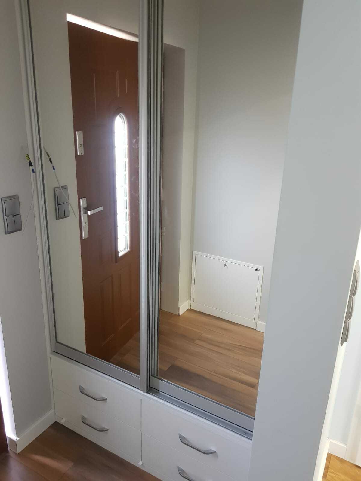 hall 18